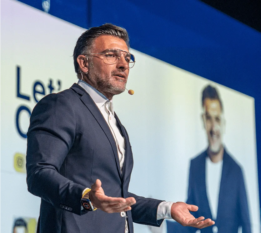 john sanei keynote stage presentation