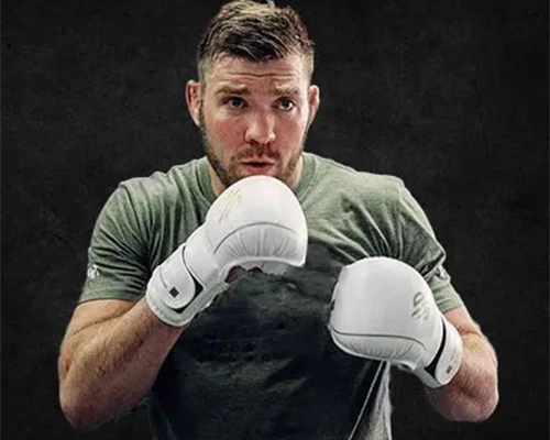 dricus du plessis boxing stance